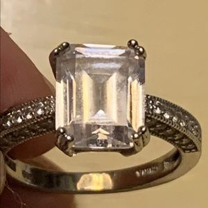 Marked 925 beautiful ring size 7